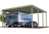 Multi-Caravan-Doppelcarport mit Stellplätzen für zwei LKWs